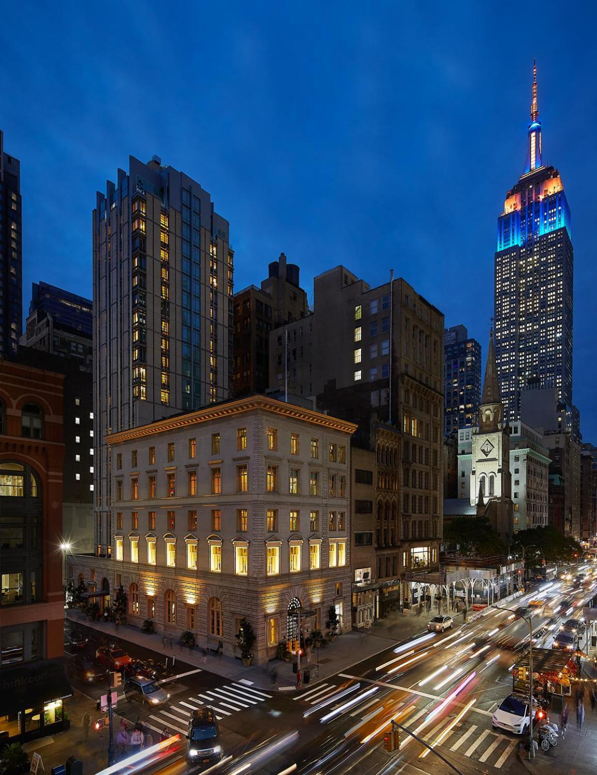 The Fifth Avenue Hotel New York Exterior photo